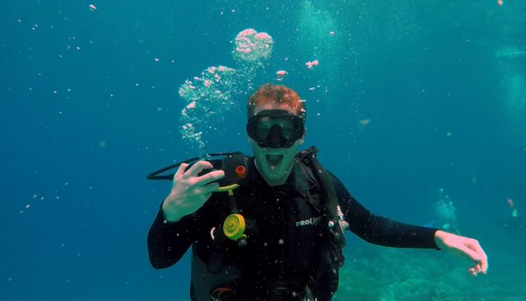 Great Barrier Reef Liveaboard Dive Trip