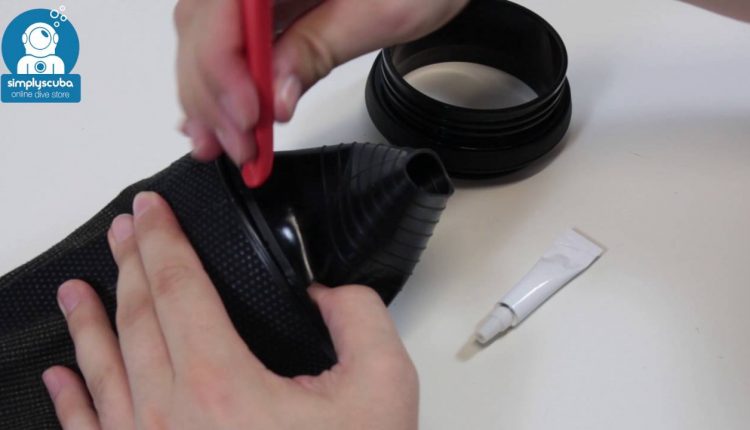 Waterproof Ultima Dry Glove System - www.simpluyscuba.com