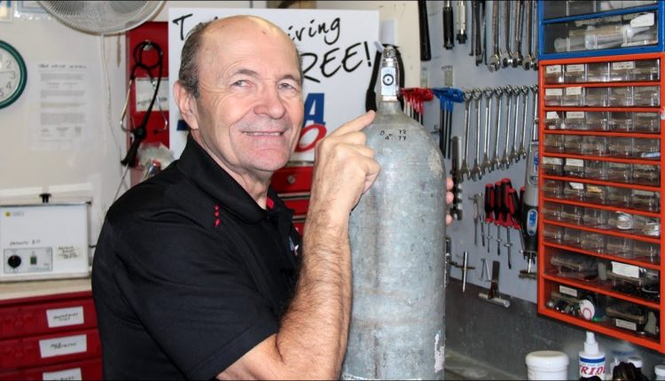 Scuba Tech Tips: Steel vs  Aluminum Tanks - S03E07