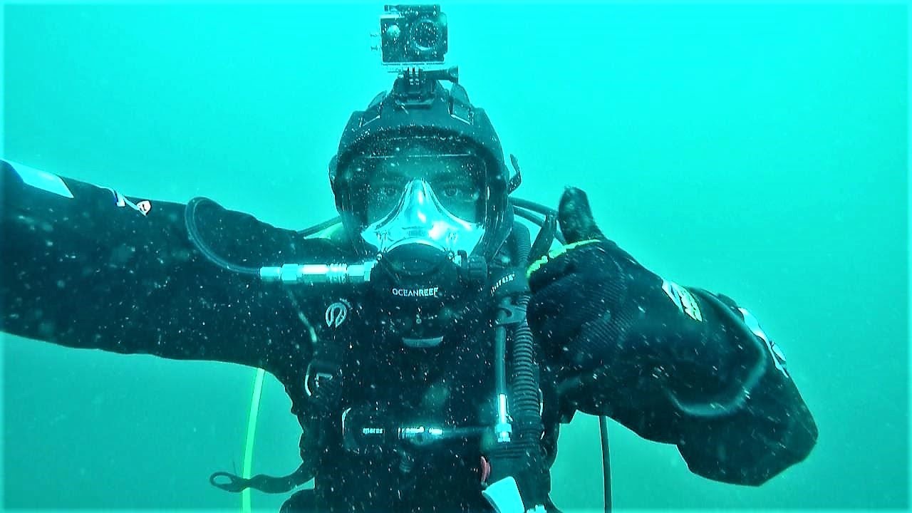 Shark encounter! Wreck Diving with Ocean Reef Full Face Mask.