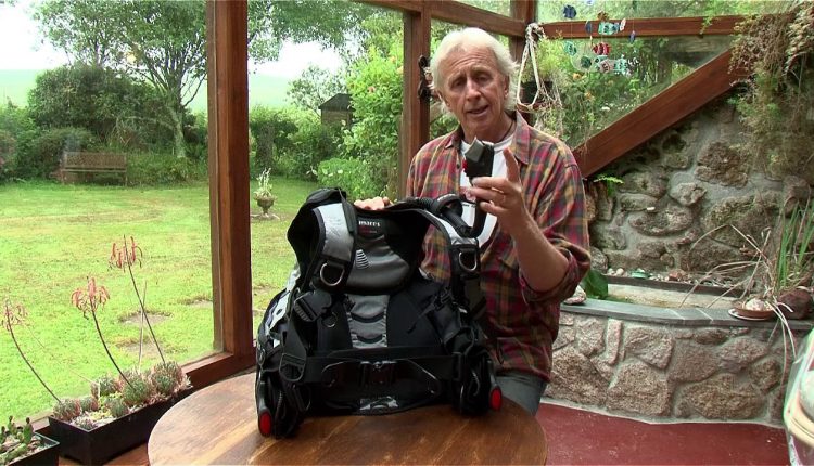 Scuba Diving Equipment Review: Mares Dragon BCD