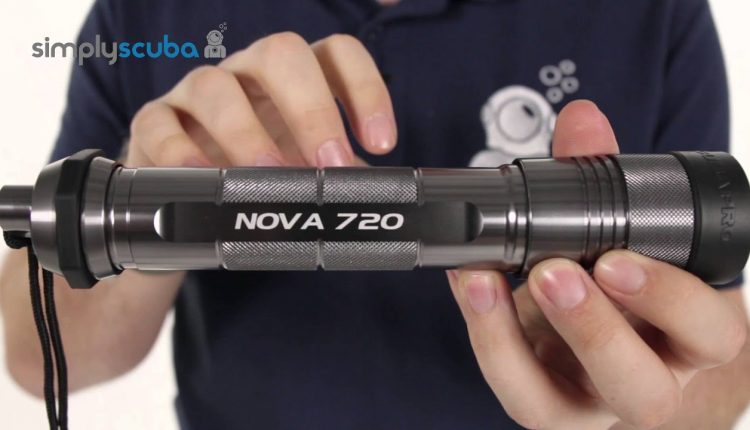 SCUBAPRO Novalight 720 Torch - www simplyscuba com