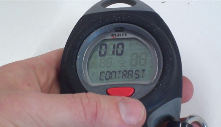 How to use a Mares Puck dive computer