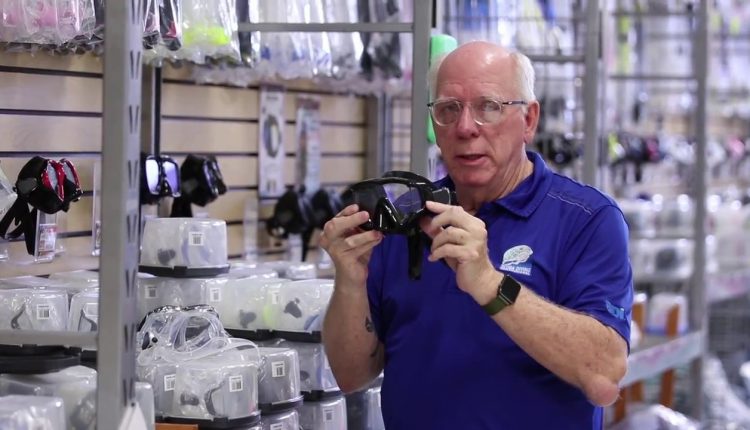 Choosing and Fitting a Scuba Mask