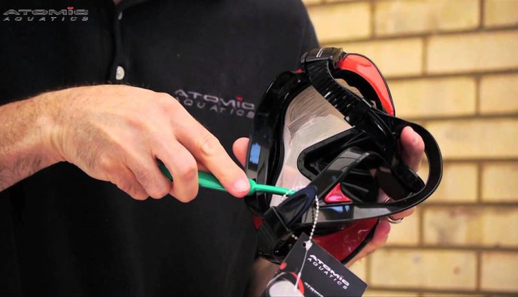 How to clean a new scuba diving mask with toothpaste