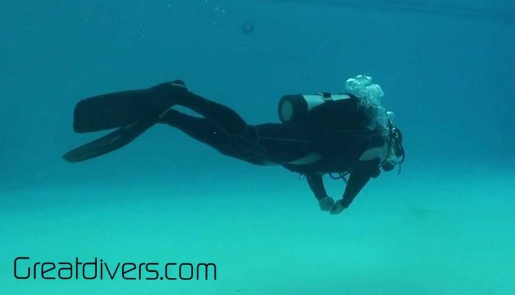 Frog Kick: How to Master doing the Scuba Frog Kick