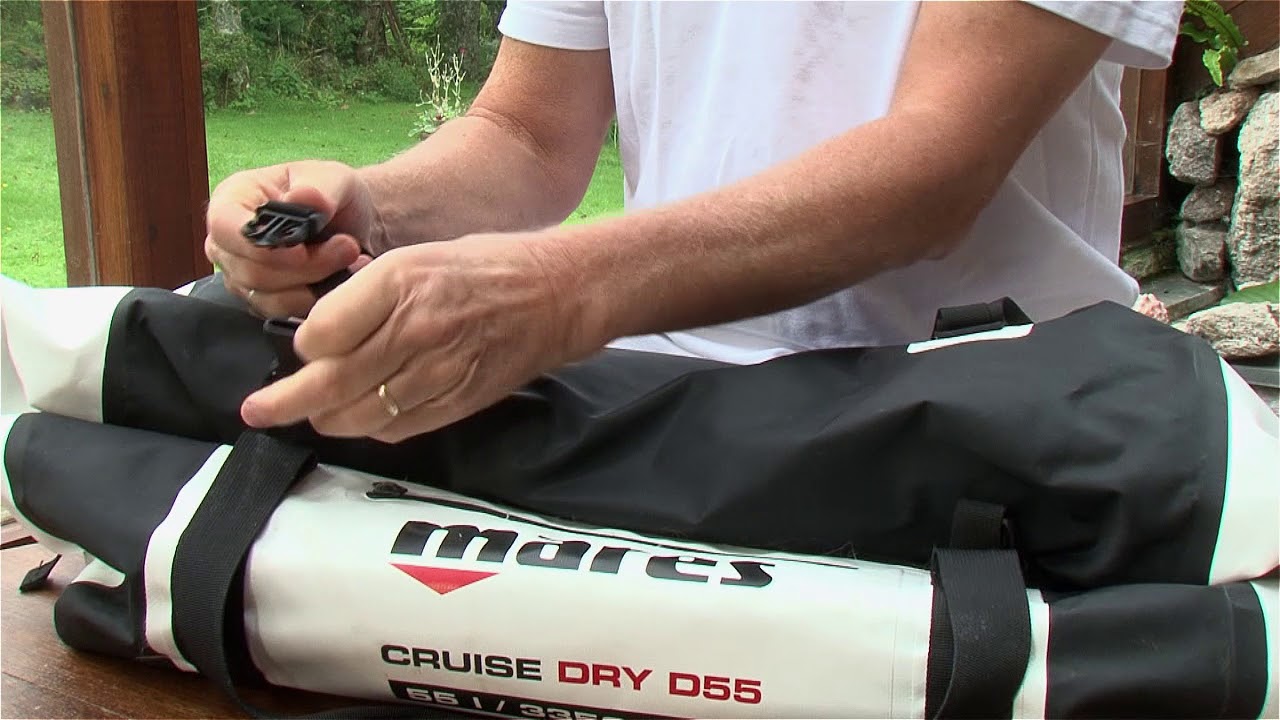 Scuba Diving Equipment Review: Mares Cruise Dry D55 Bag