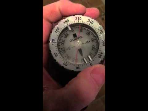 How to read a scuba diving Compass